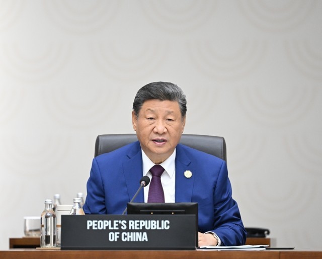 当地时间11月1日上午，国家主席习近平在韩国庆州出席亚太经合组织第三十二次领导人非正式会议第二阶段会议，并发表题为《共同开创可持续的美好明天》的重要讲话。